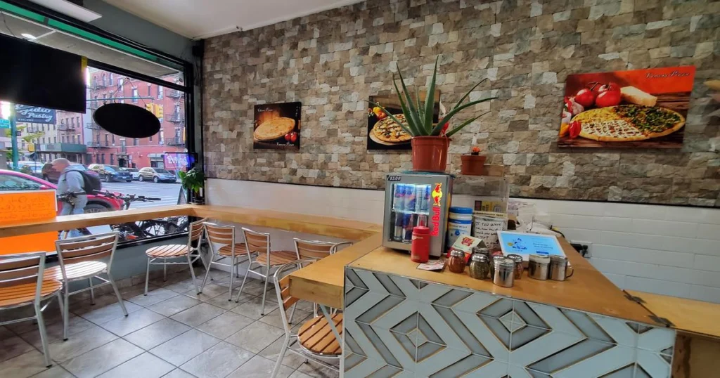 A photo from Famosa Pizza