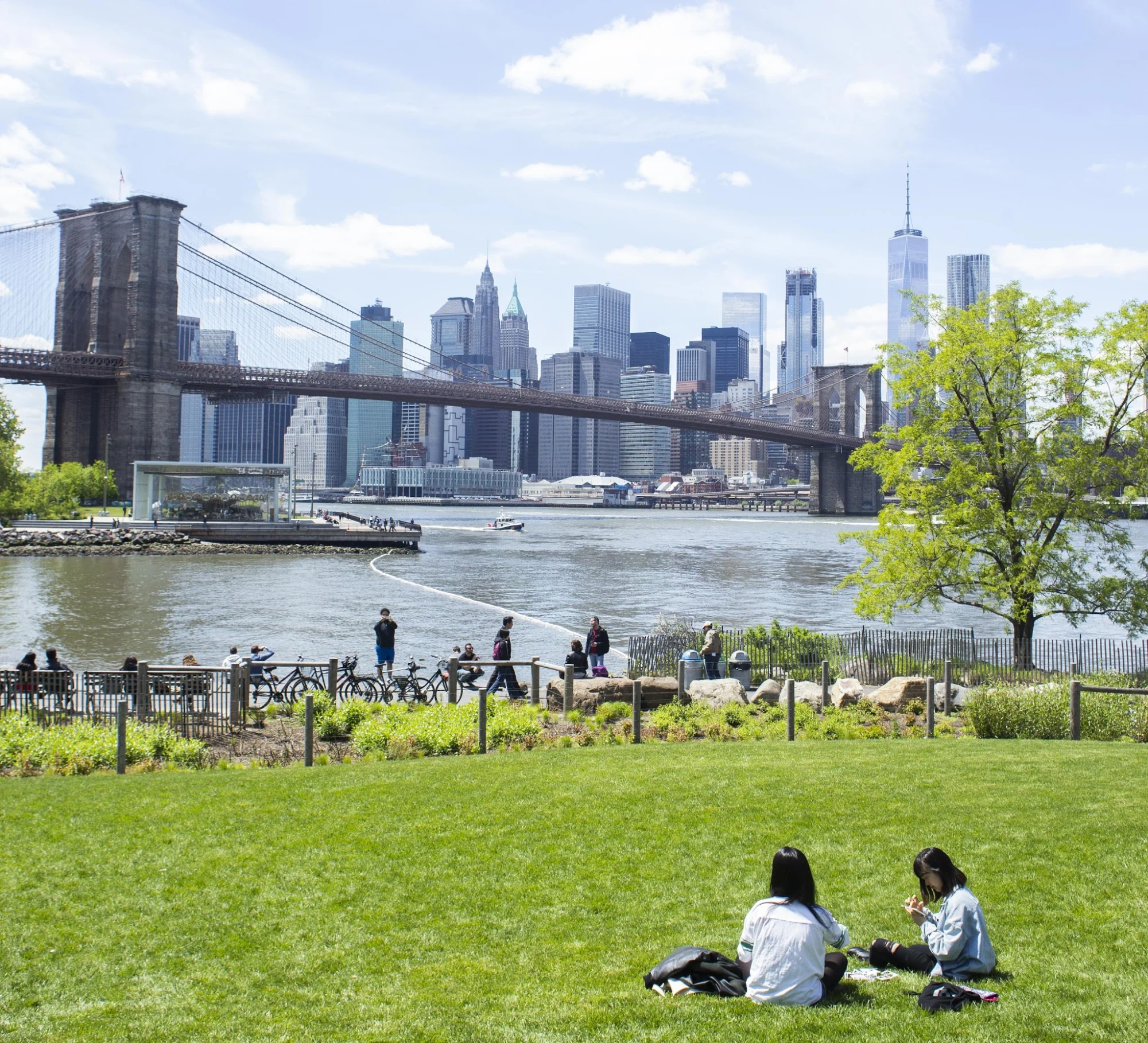 Main Street Park featured image View of the Brooklyn Bridge and Manhattan skyline from Main Street Park, DUMBO.